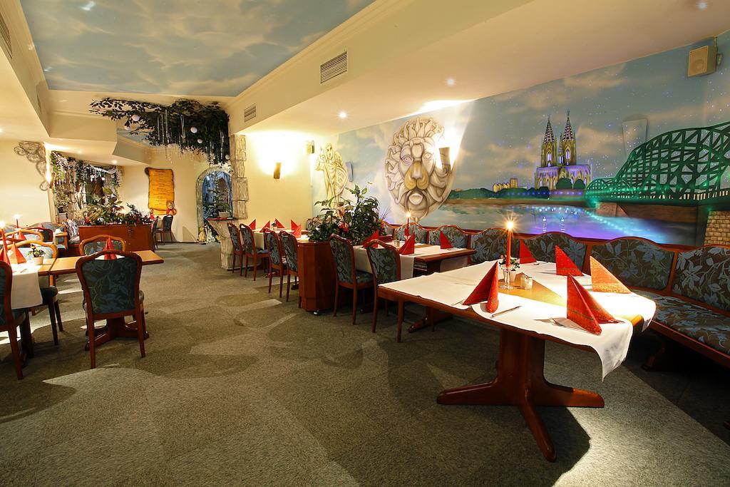 Warsteinerhof By Centro Comfort Koln Bagian luar foto