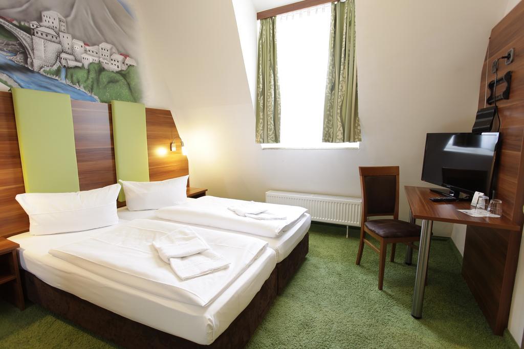 Warsteinerhof By Centro Comfort Koln Bagian luar foto